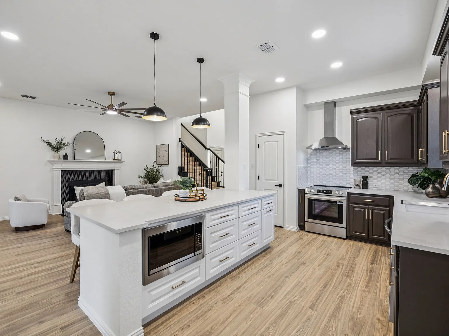 2bf0a157bd695dbe48975274bf32bced-cc_ft_1536